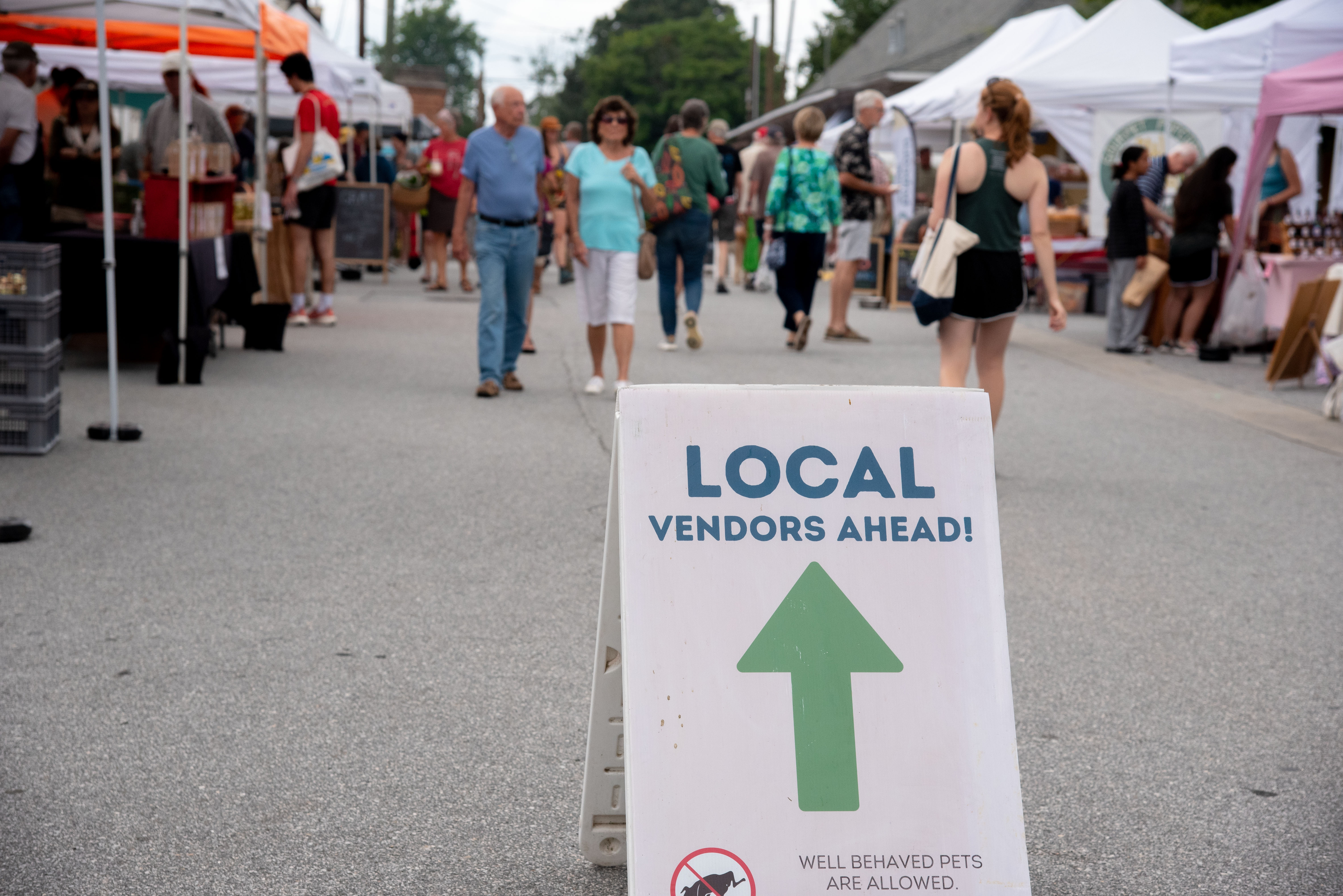 DOUBLE FUN THIS SATURDAY HENDERSONVILLE FARMER'S MARKET OPENING DAY & 7TH AVENUE STREET FEST
