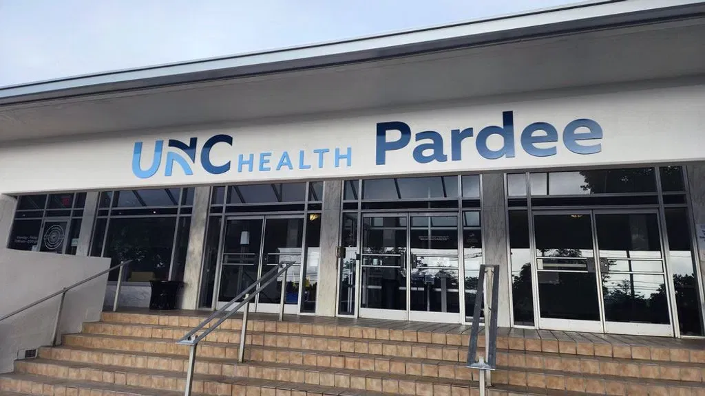 UNC HEALTH PARDEE REVEALS NEW SIGNAGE LOGO AT MAIN LOCATION - WHKP 1450 Hendersonville, NC - Vimarsana News