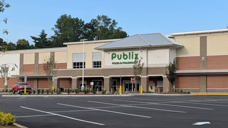 PUBLIX JOB FAIR CONTINUES THROUGH SUNDAY AS MILLS RIVER STORE PLANS 140 HIRES